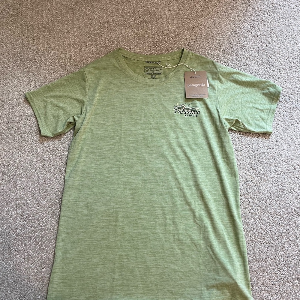 New with tags Patagonia shirt